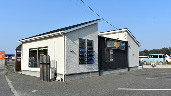 くれよん薬局志摩