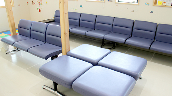 ベース薬局山見町店